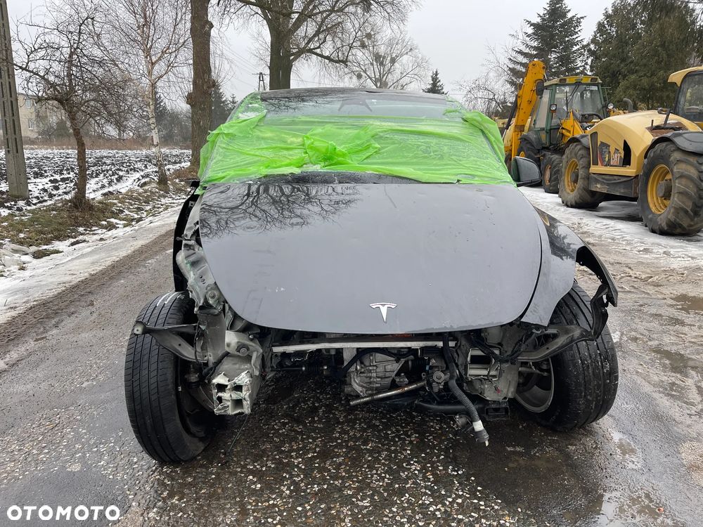 Tesla Y Long Range Dual Motor AWD - 20