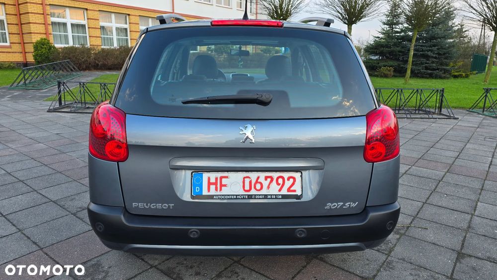 Peugeot 207 - 6