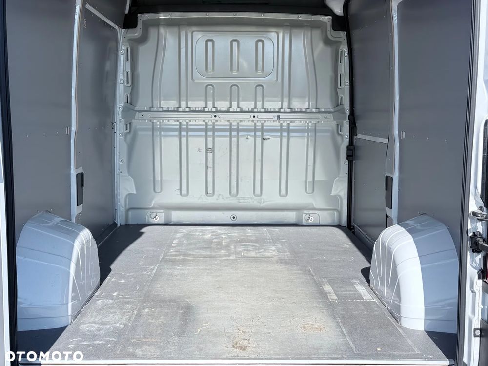Peugeot Boxer Furgon Blaszak L2H2 Bogate Wyposażenie - 20