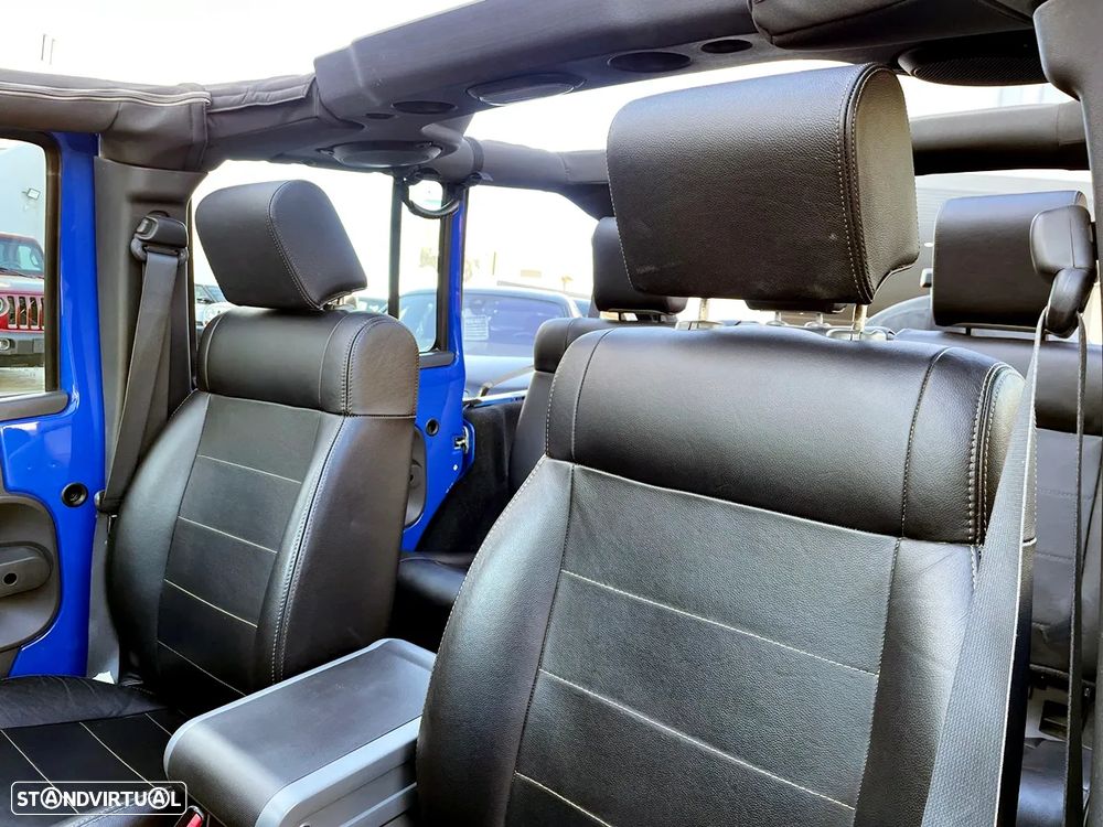Jeep Wrangler 2.8 CRD ATX Sport - 24