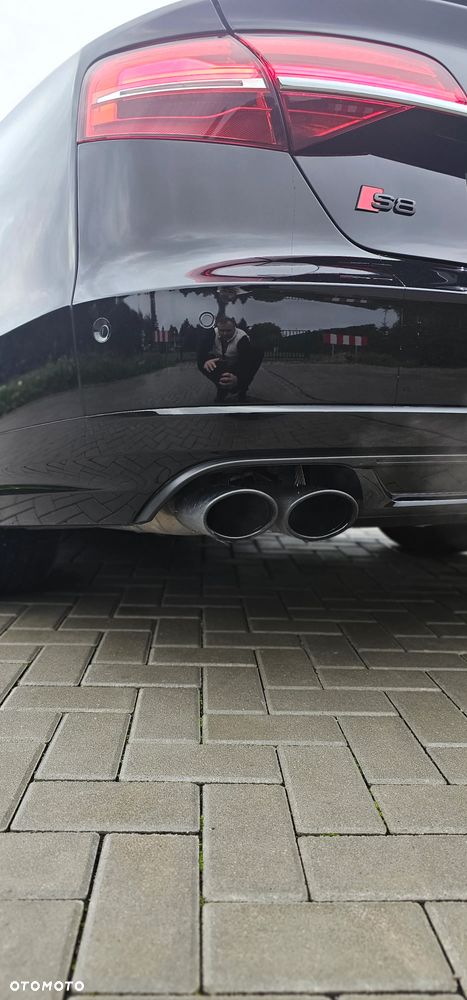 Audi S8 - 6