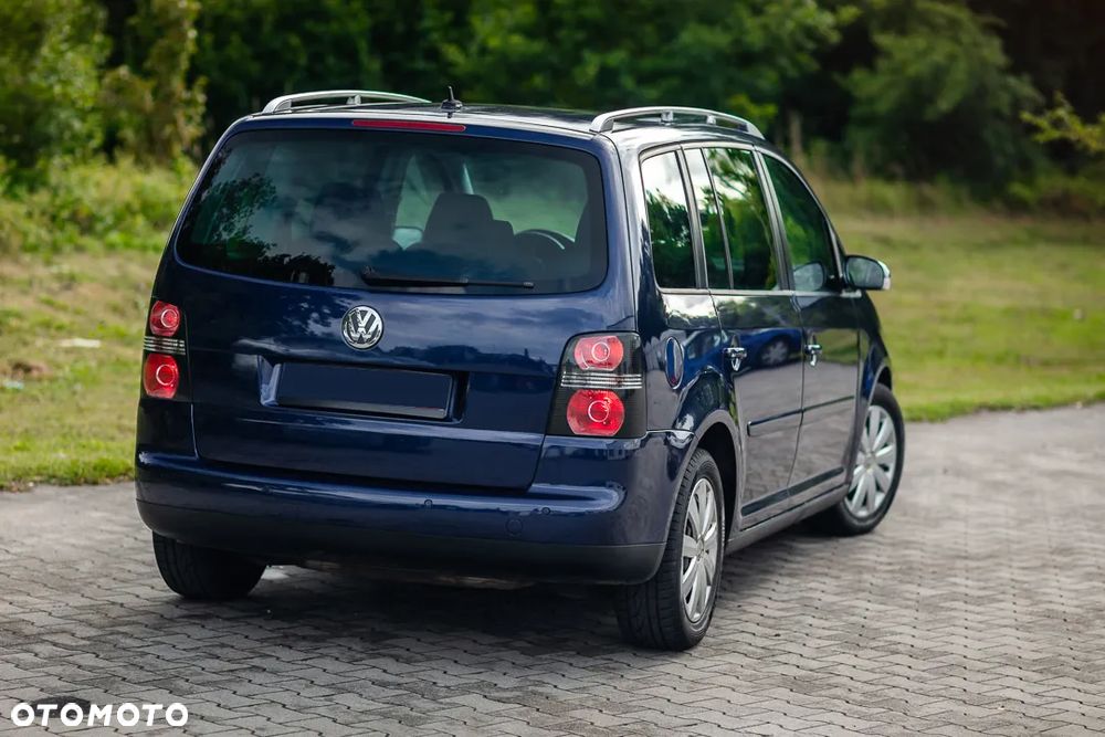 Volkswagen Touran 1.4 TSI United - 9
