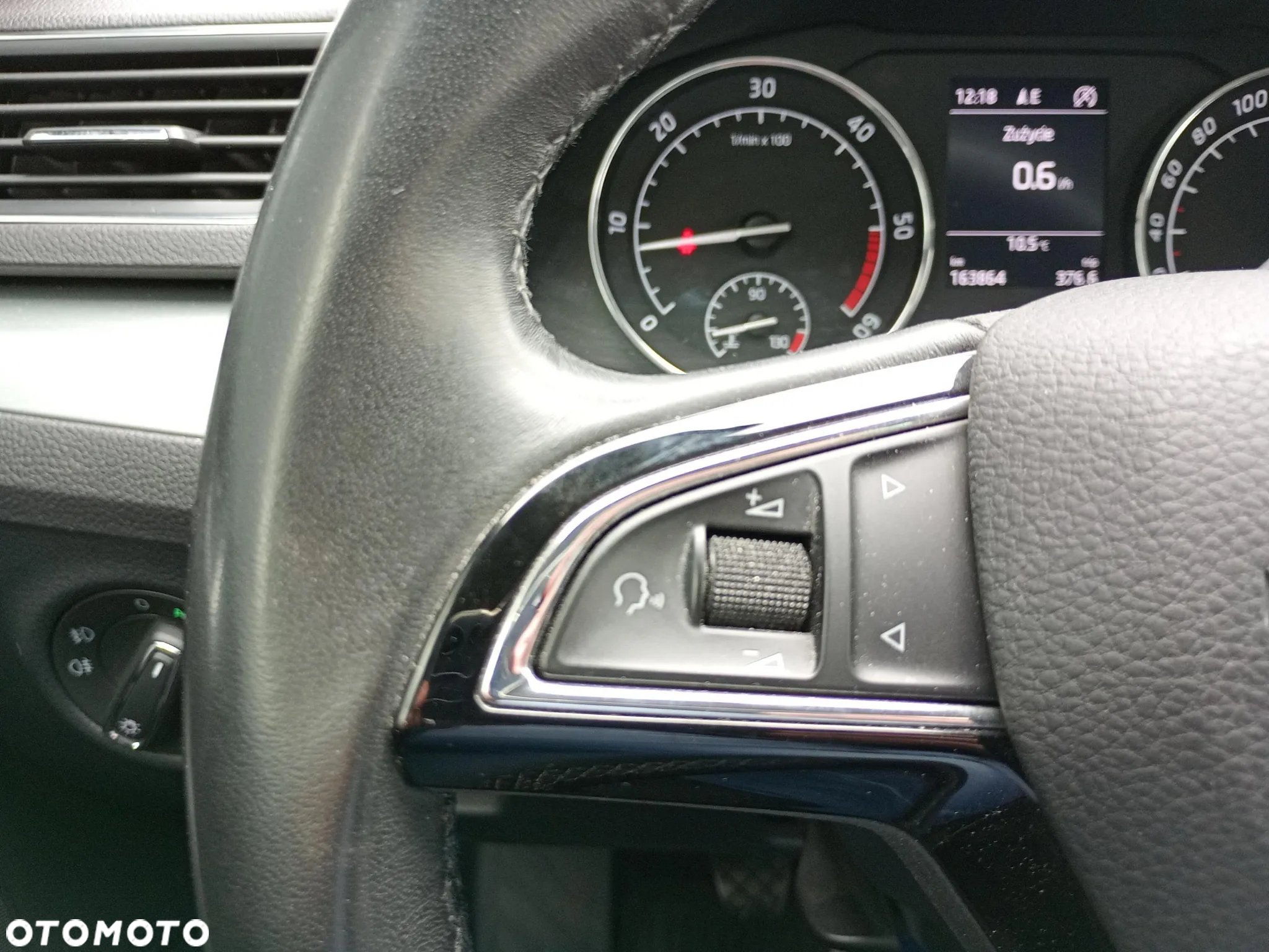 Skoda Superb 2.0 TDI Ambition - 14