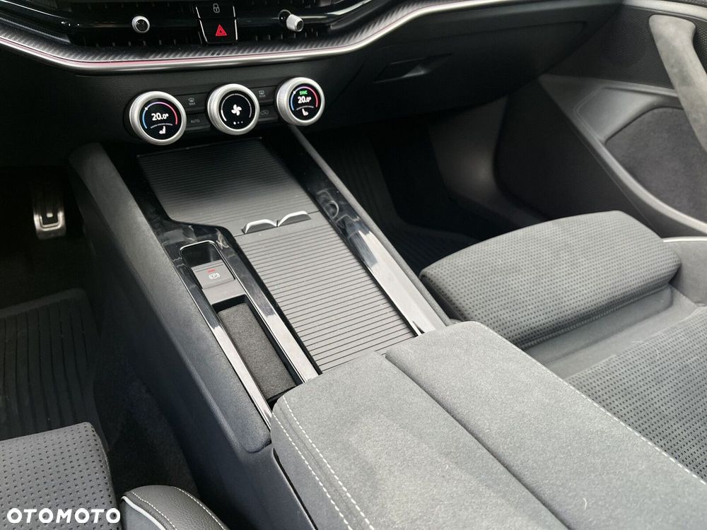 Skoda Superb 2.0 TSI Sportline DSG - 27