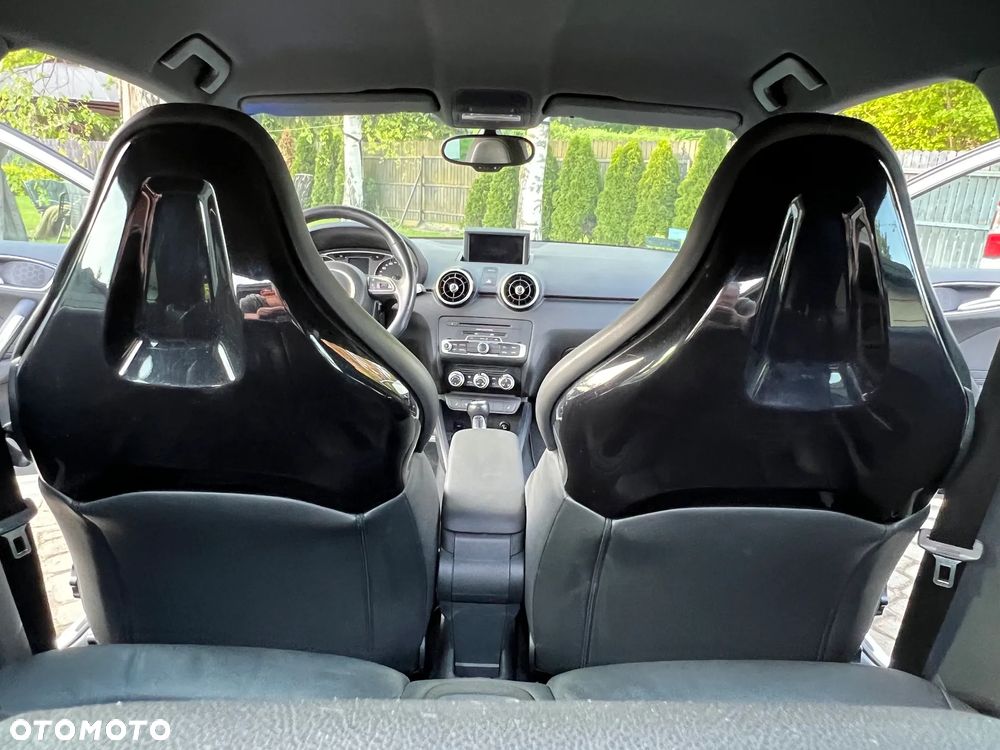 Audi A1 Sportback 1.4 TDI Design - 12