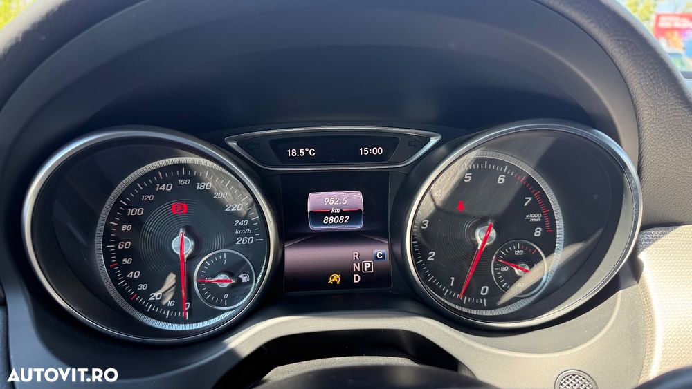 Mercedes-Benz CLA 180 7G-DCT - 13