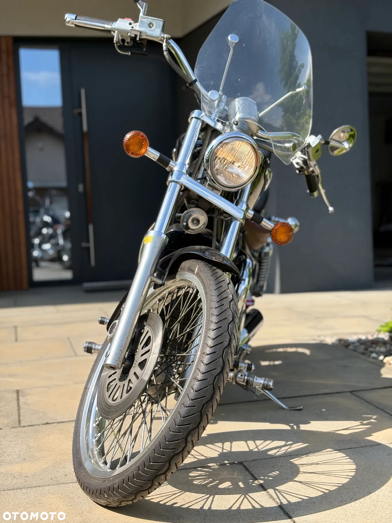 Suzuki Intruder - 7