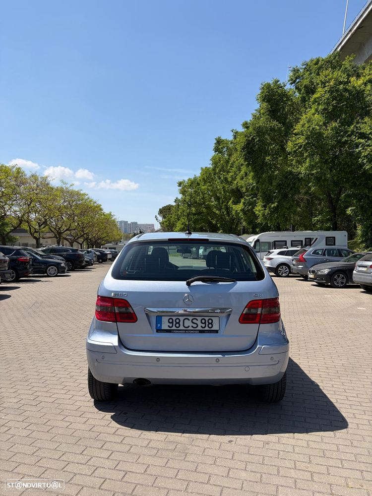 Mercedes-Benz B 180 CDI - 8