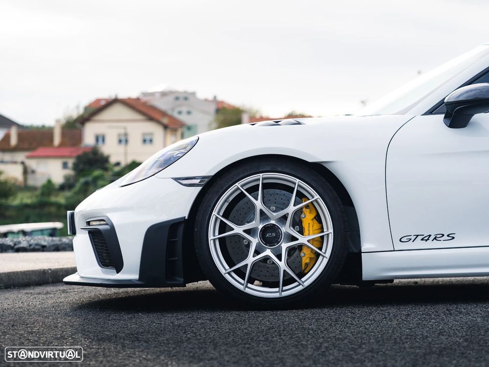 Porsche 718 Cayman GT4 RS - 31