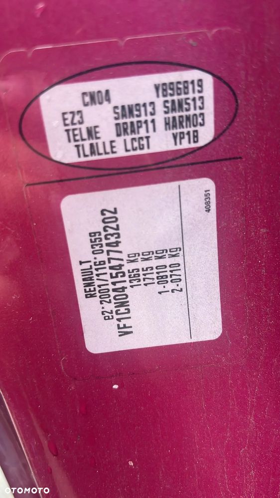 twingo II LIFT 3D klapka wlewu paliwa - 2