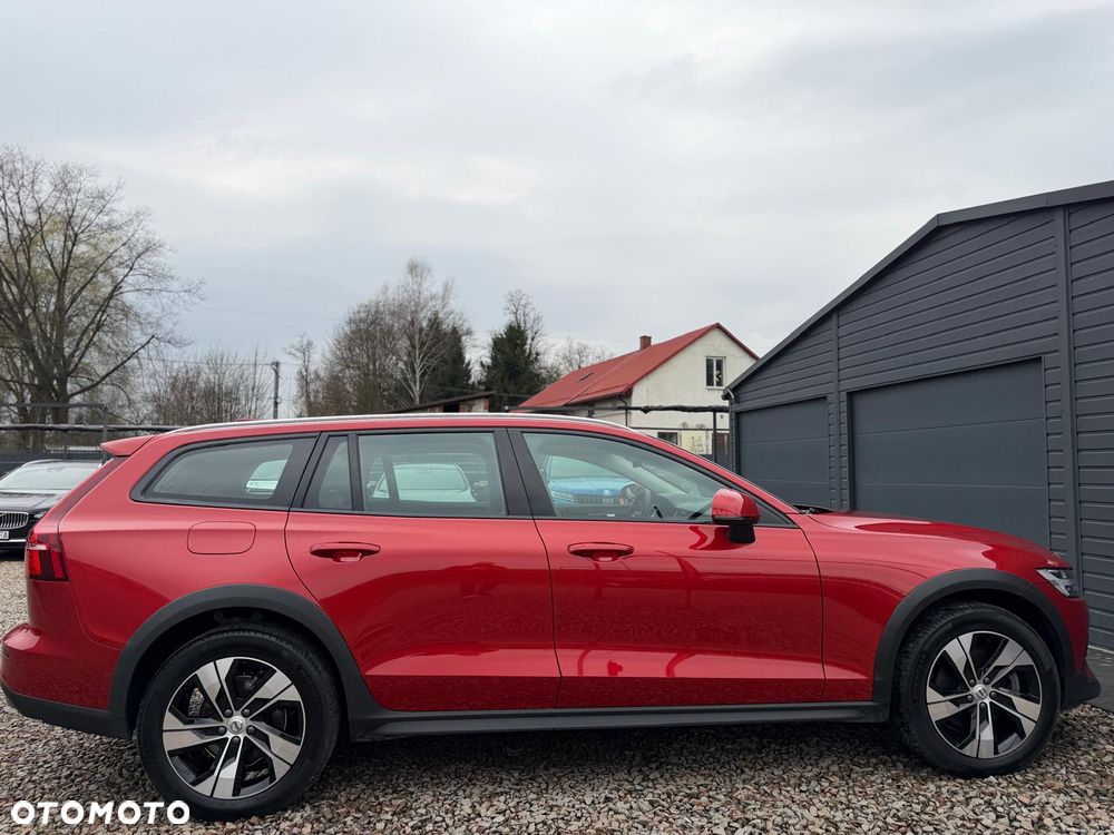 Volvo V60 Cross Country B4 D AWD Plus - 11