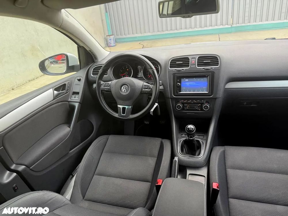 Volkswagen Golf 1.2 TSI BlueMotion Technology Comfortline - 2