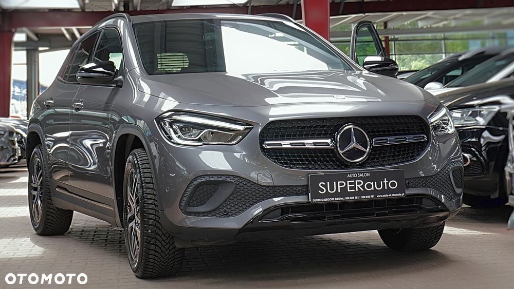 Mercedes-Benz GLA 180 - 3