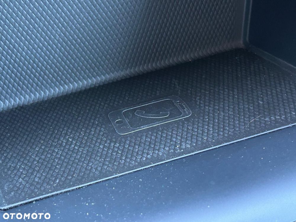 Volkswagen Golf 1.5 eTSI EVO Life DSG - 25