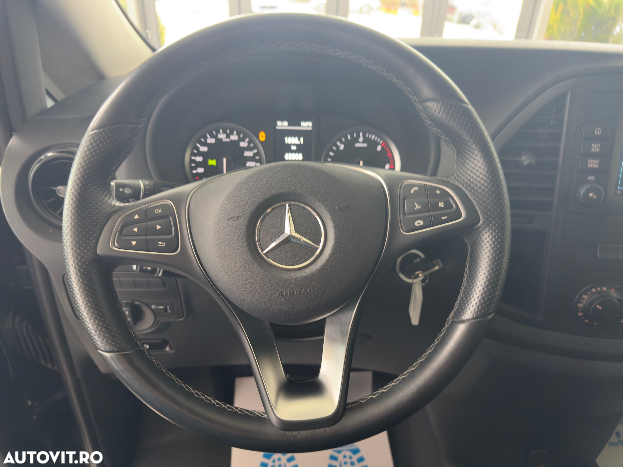 Mercedes-Benz Vito Tourer Lung 116 CDI 163CP RWD 9AT Pro - 16