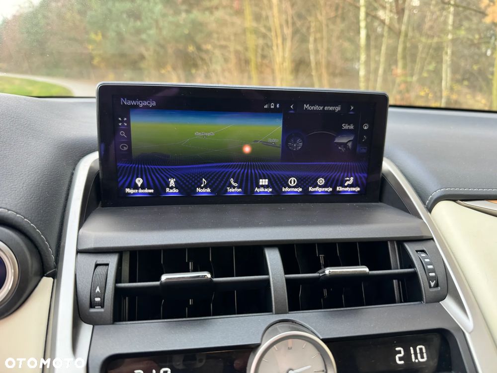 Lexus NX 300h F Impression AWD - 30