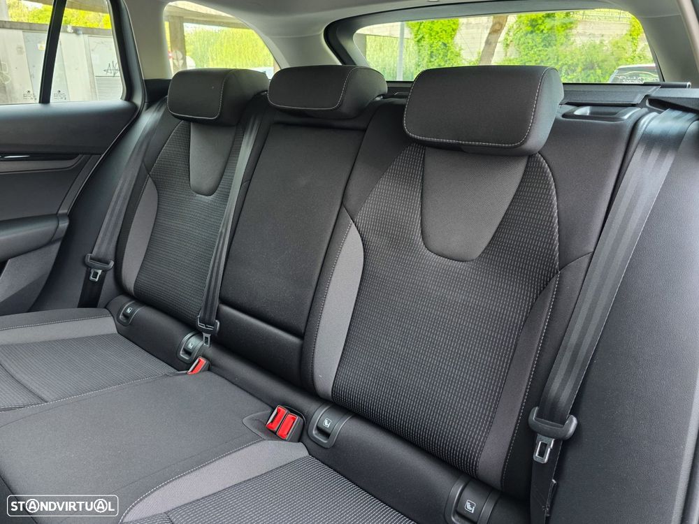 Skoda Octavia Break 2.0 TDI Ambition - 13