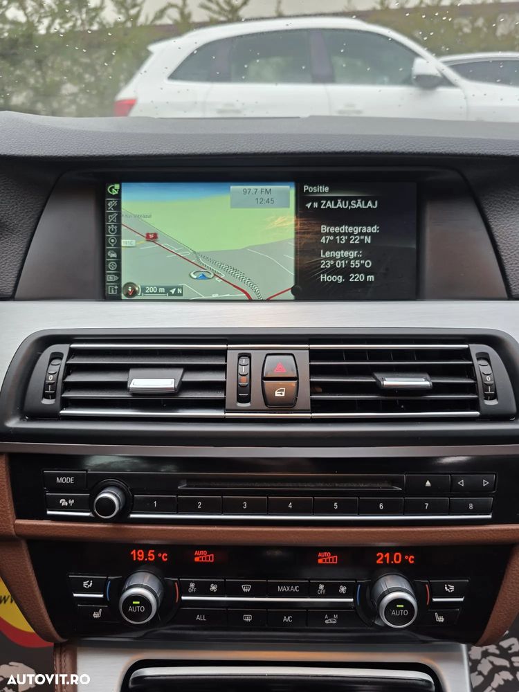 BMW Seria 5 520d Touring BluePerformance Sport-Aut. - 6