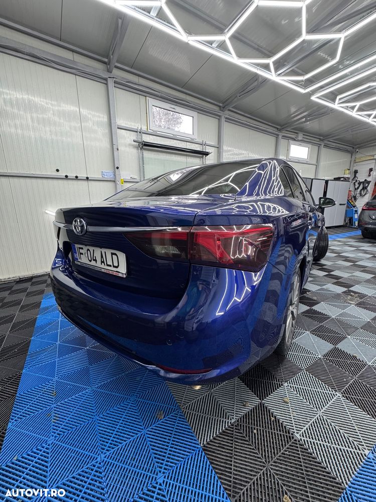 Toyota Avensis 2.0 D-4D Elegance - 9