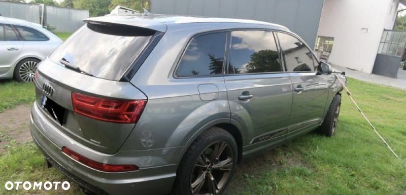 Audi Q7 - 3