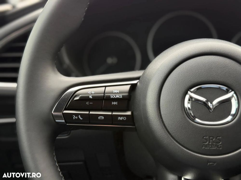 Mazda 3 e-SKYACTIV-G 140 M HYBRID Aut. HOMURA - 20