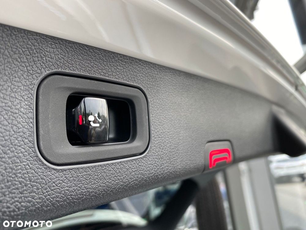 Mercedes-Benz Klasa E - 23