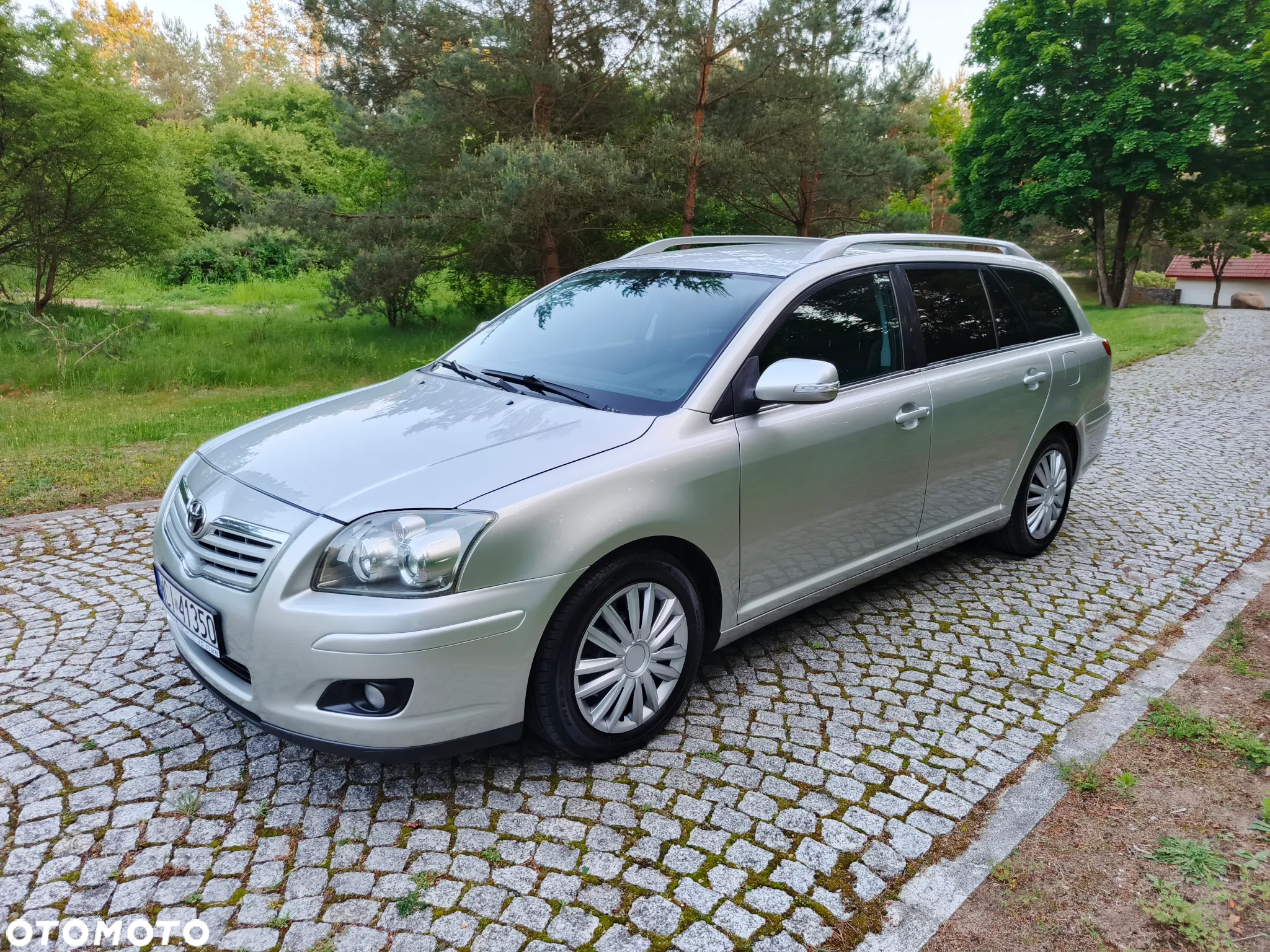 Toyota Avensis 2.0 D-4D Sol - 23