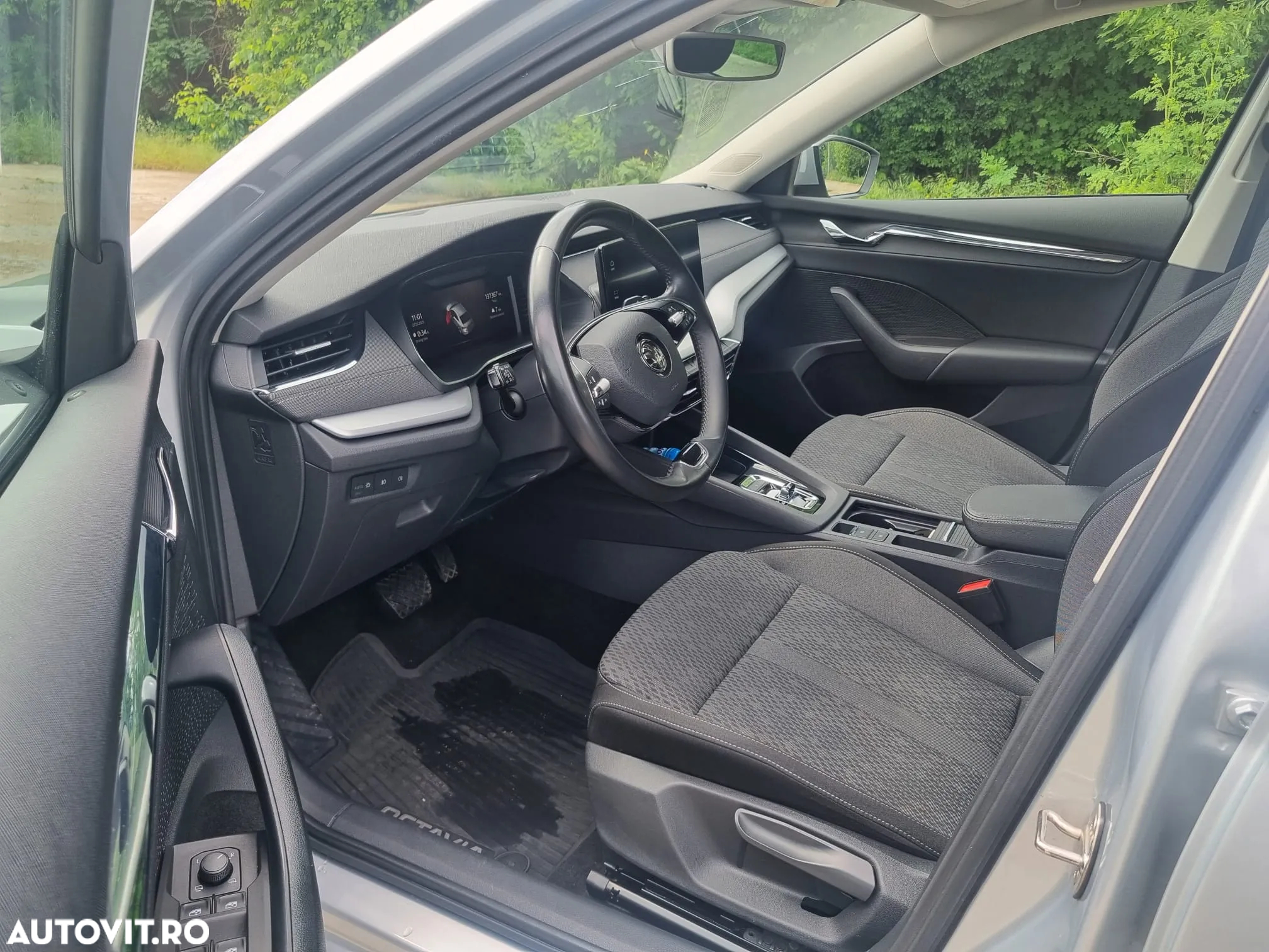 Skoda Octavia 2.0 TDI DSG Style - 9