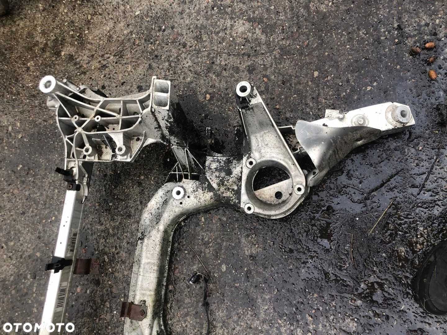 BMW F06 F07 F10 F11 F01 F02 XDRIVE Belka SILNIKA SANKI zawieszenia 6799321 - 3