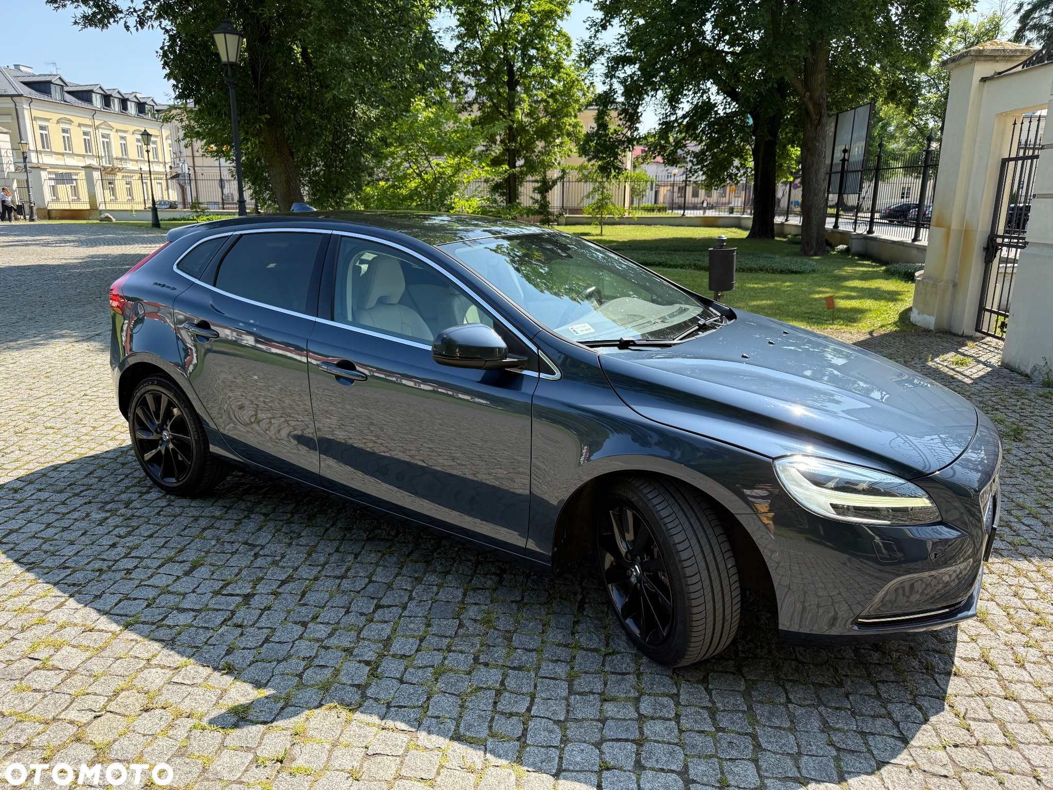 Volvo V40 D3 Inscription - 4