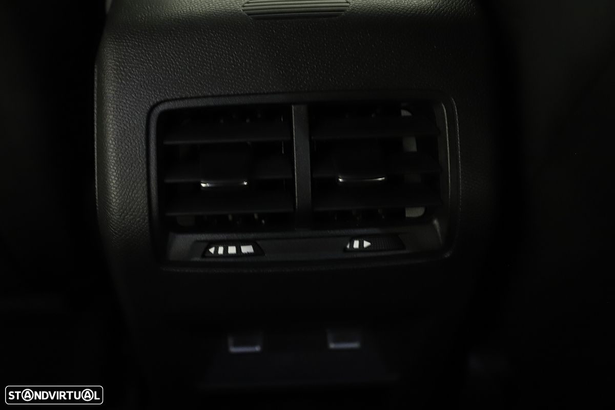 Peugeot 308 SW 1.2 PureTech GT EAT8 - 22