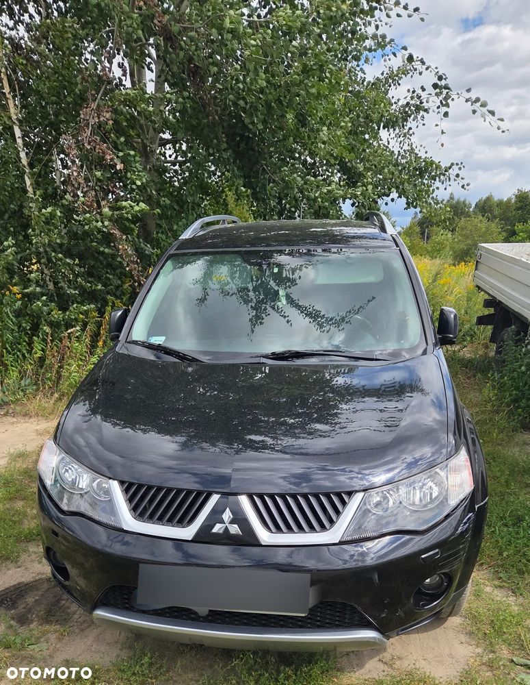 Mitsubishi Outlander 2.0 DID Intense + - 3