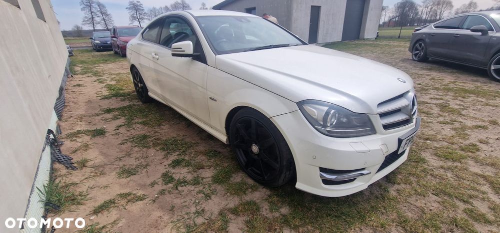 Mercedes-Benz Klasa C 220 CDI DPF (BlueEFFICIENCY) 7G-TRONIC - 2