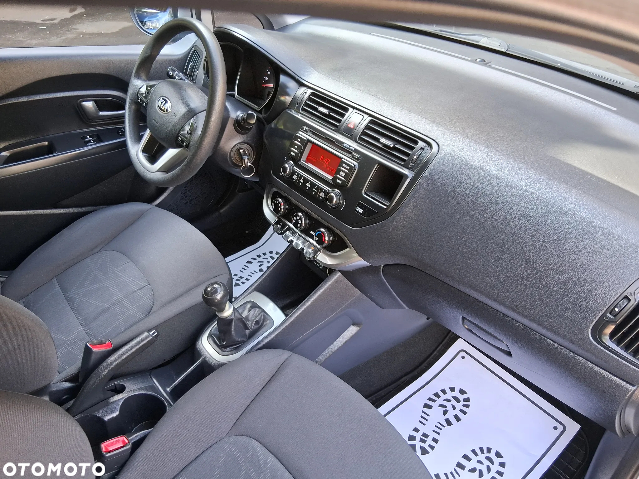 Kia Rio - 13