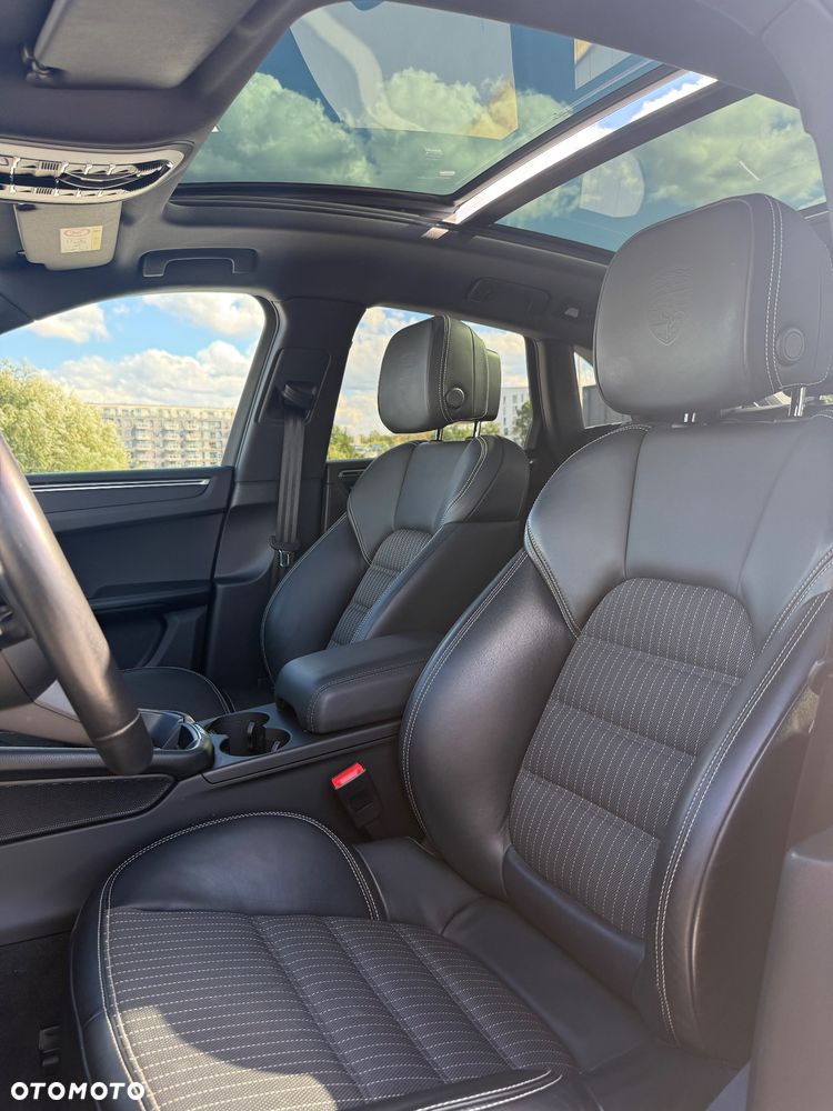 Porsche Macan T - 10