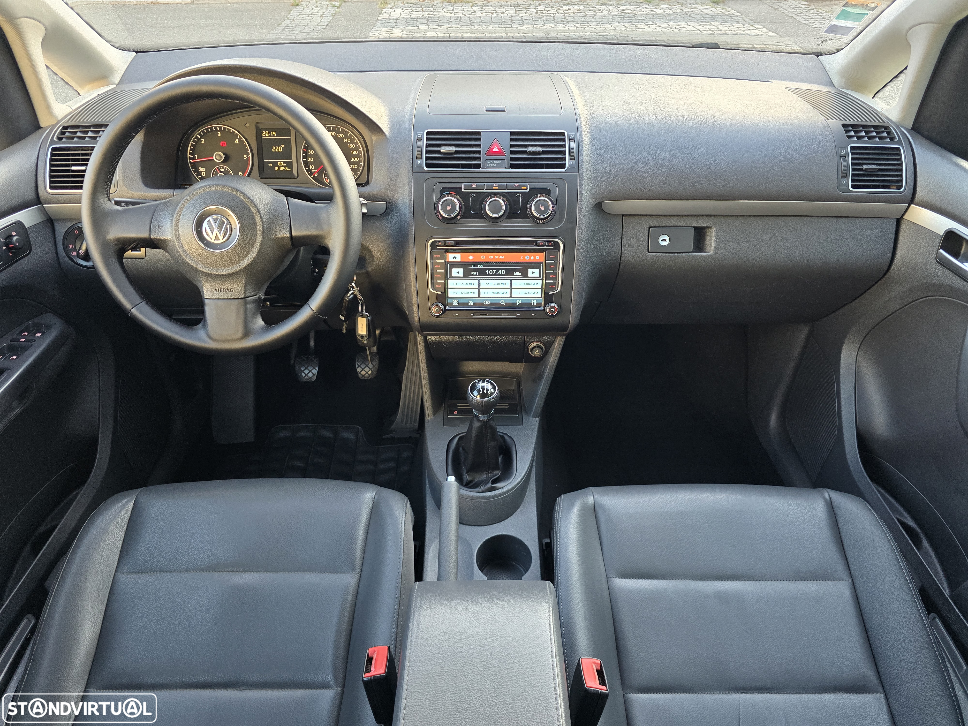 VW Touran 1.6 TDI Blue.Confortline 7L - 14