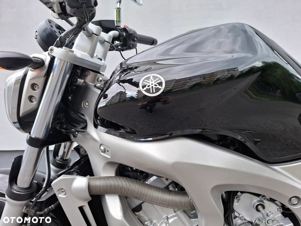Yamaha FZ6 - 24