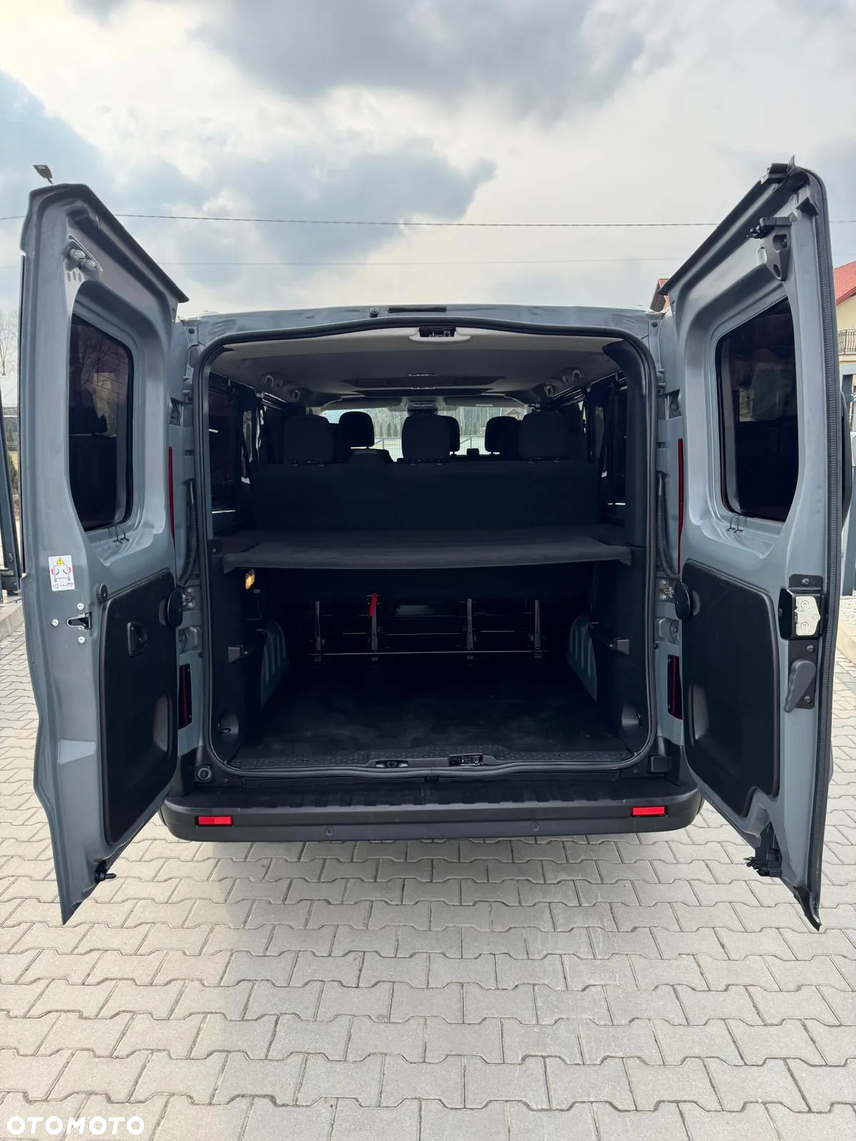 Renault Trafic - 8
