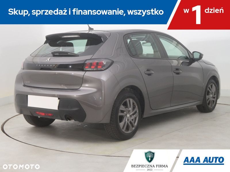 Peugeot 208 - 7