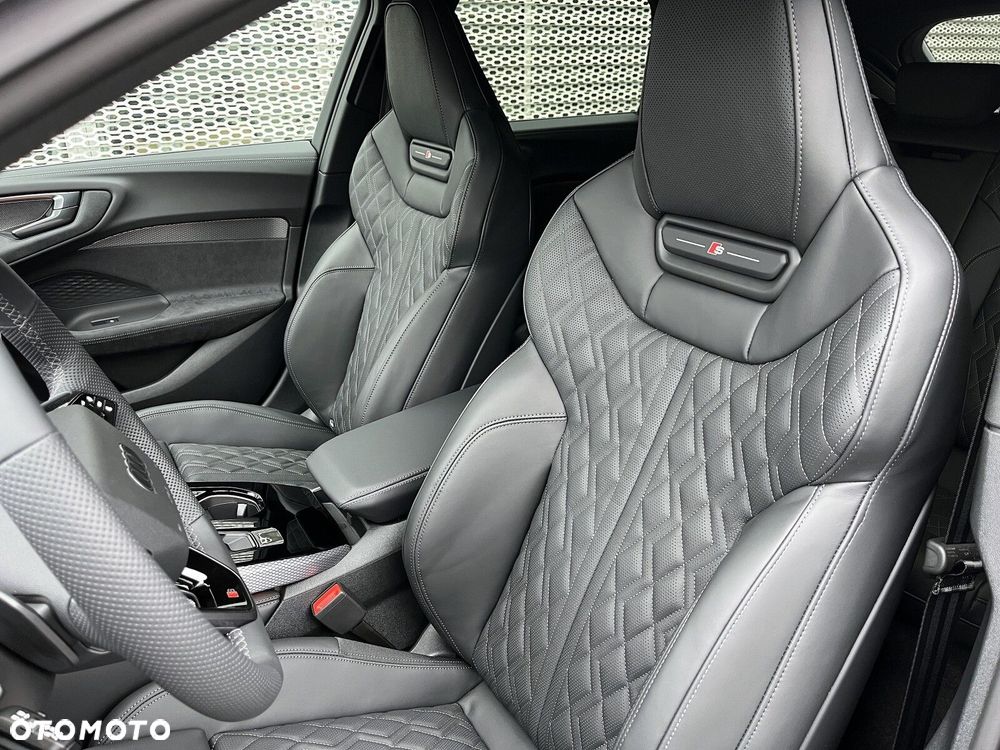 Audi S5 Avant - 17