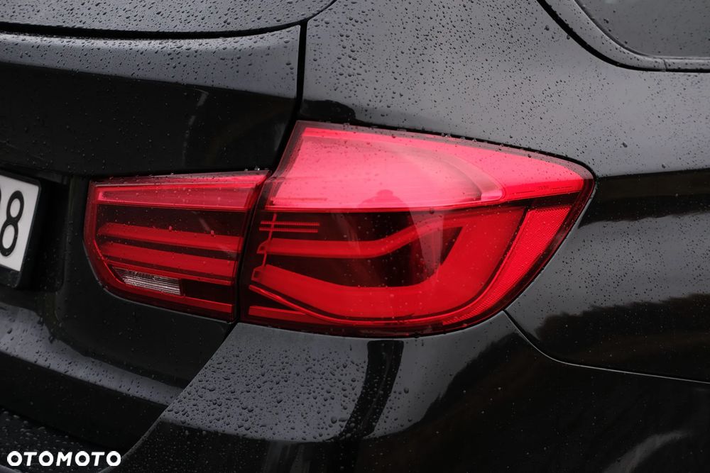 BMW Seria 3 320d xDrive Advantage - 10