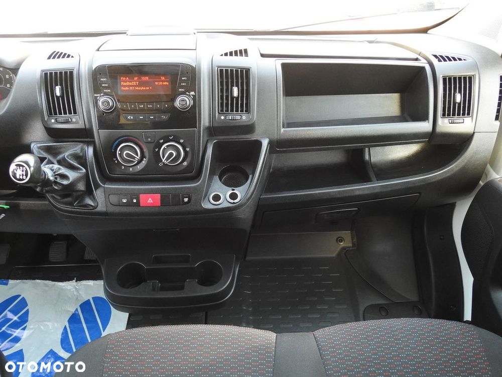 Peugeot BOXER SKRZYNIA PODWÓJNA KABINA DOKA 7 MIEJSC KLIMATYZACJA  140KM - 32