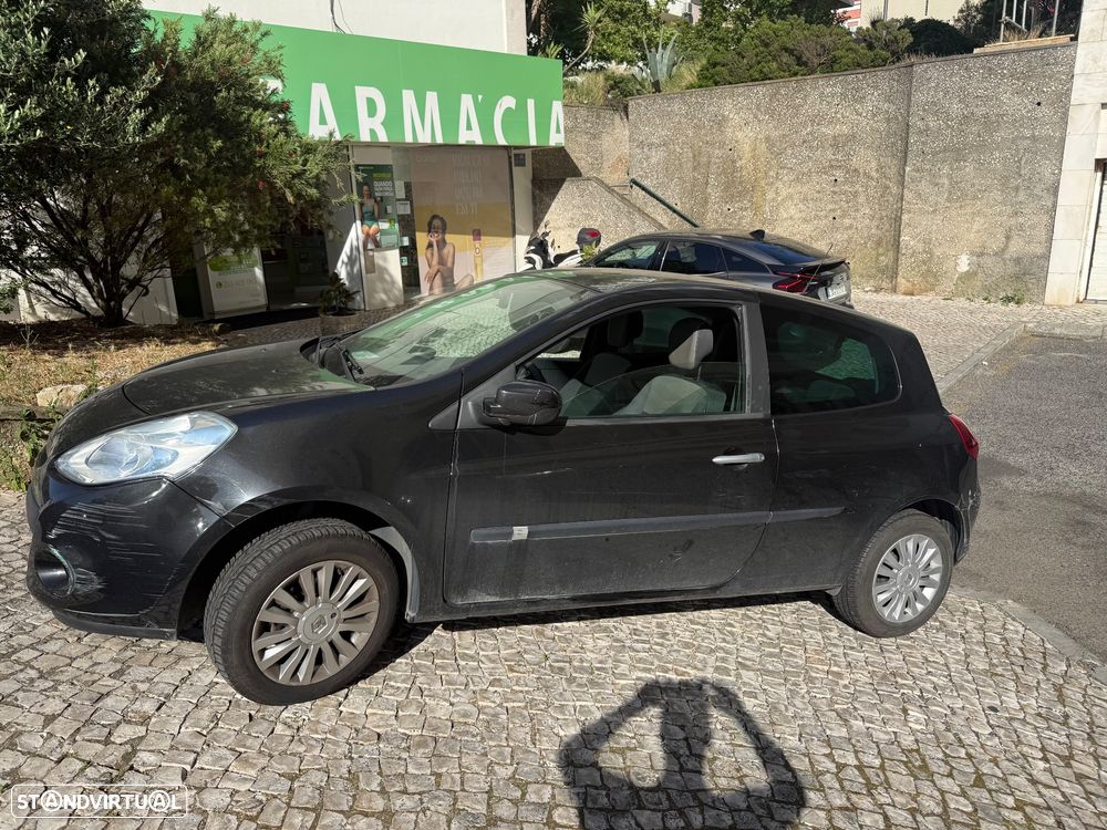 Renault Clio - 2