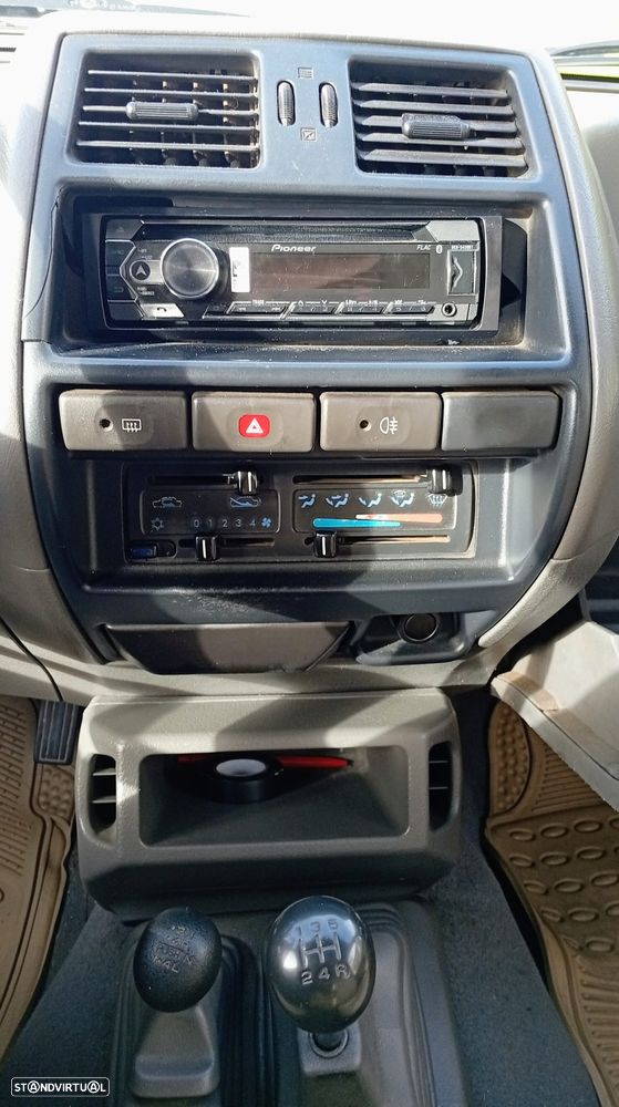 Nissan Terrano - 6