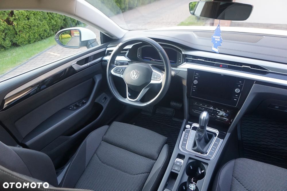 Volkswagen Arteon 2.0 TSI Essence DSG - 8