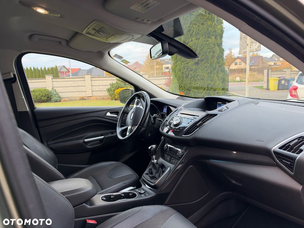 Ford Kuga 2.0 TDCi 2x4 Titanium - 11