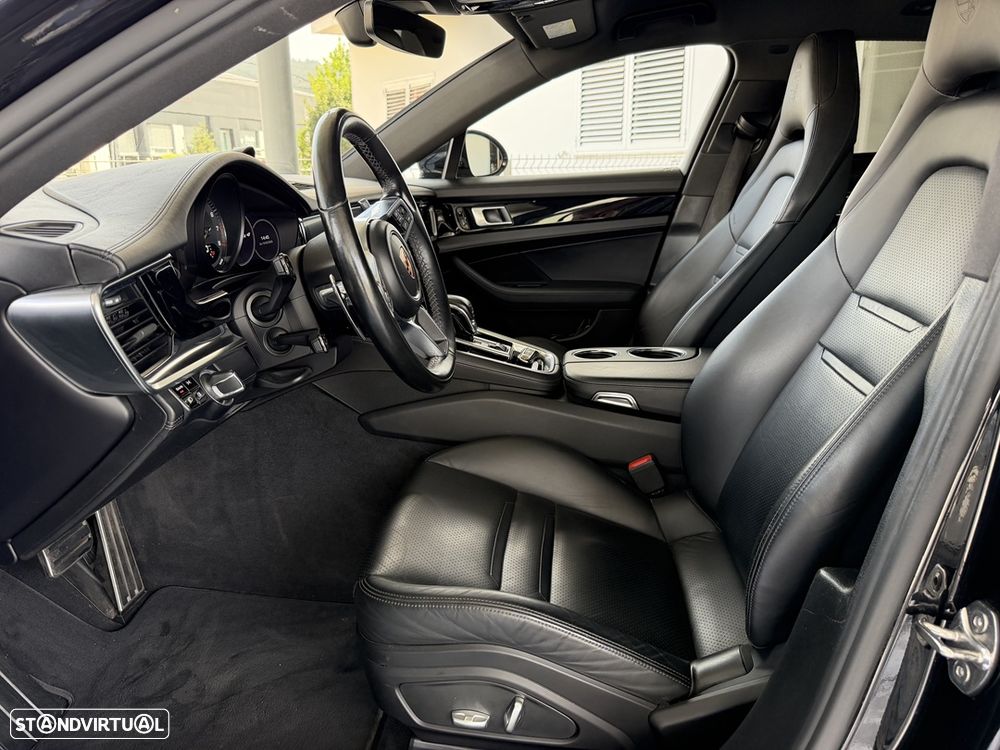 Porsche Panamera 4 E-Hybrid - 20