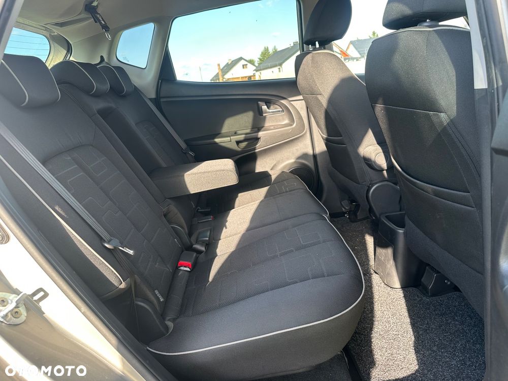 Kia Venga 1.6 CVVT Dream-Team Edition - 18