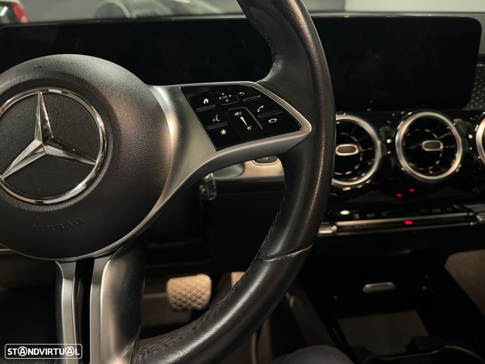 Mercedes-Benz GLB 180 d Progressive - 32