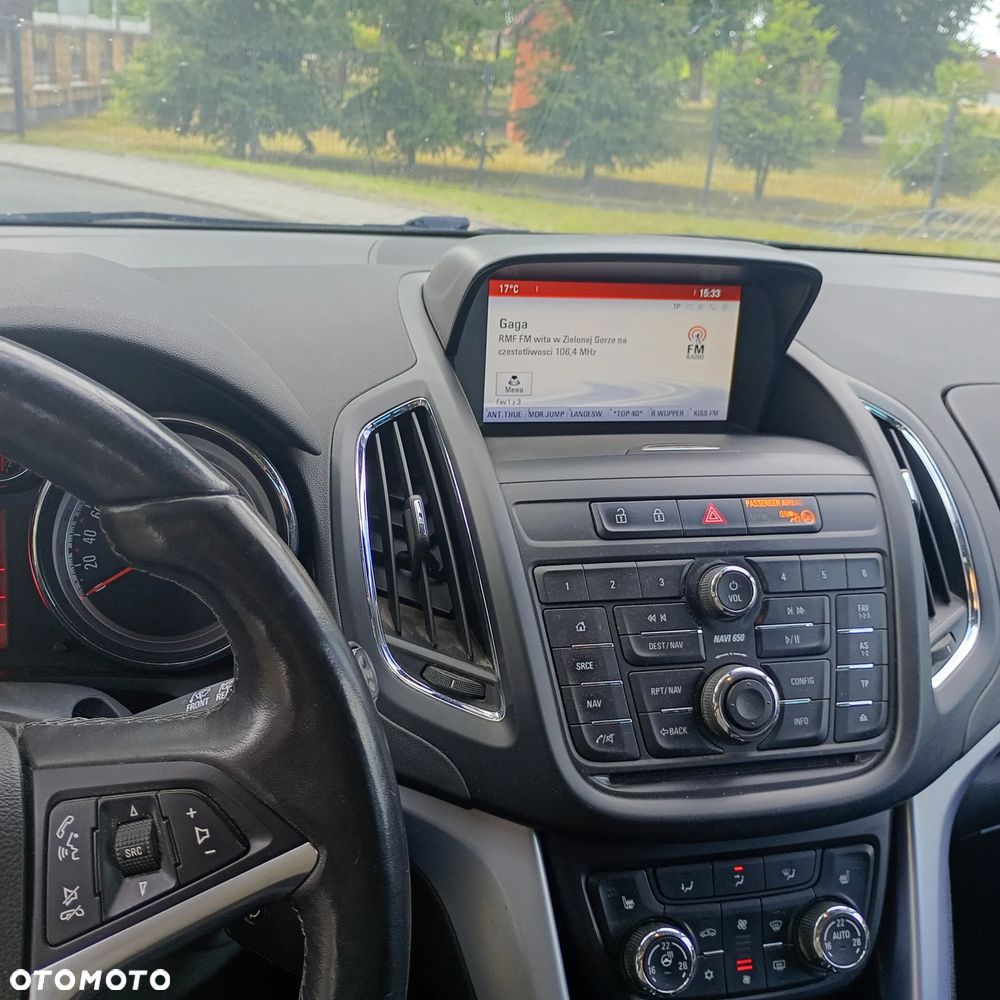 Opel Zafira 2.0 CDTI Enjoy EU6 - 9